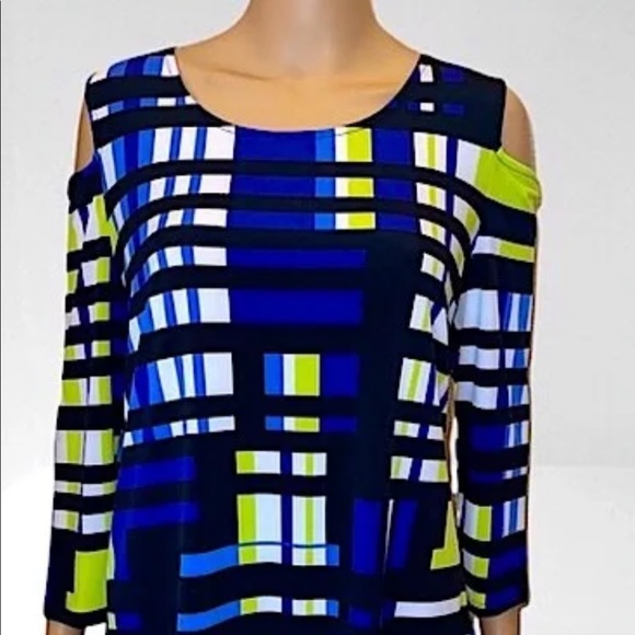 WORTHINGTON cold shoulder top - Picture 10 of 10